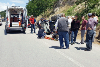 Bursa’da traktör devrildi: 2 yaralı