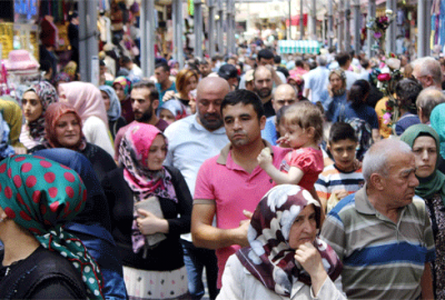 Tarihi çarşıda bayram yoğunluğu