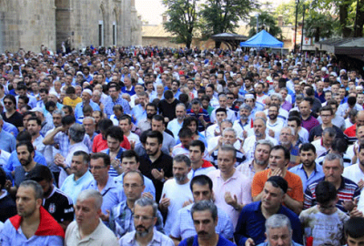 Bursa’da şehitler için gıyabi cenaze namazı kılındı