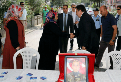 Küçük’ten şehit ailesine ziyaret