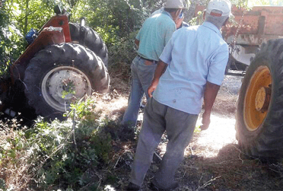 Bursa’da traktör dereye uçtu