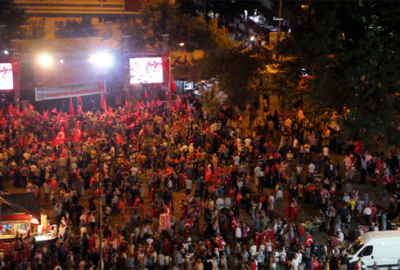 Bursalıların ‘demokrasi nöbeti’ devam ediyor