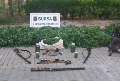 Bursa’da uyuşturucu operasyonu: 5 gözaltı