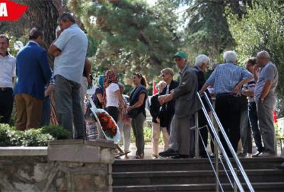 Şehit Asteğmen mezarı başında anıldı