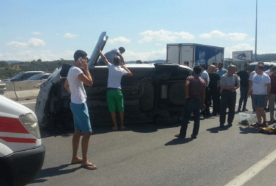 Bursa’da otomobil köprüden uçtu!