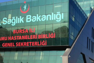 Bursalılar bayramda hastanelere akın etti