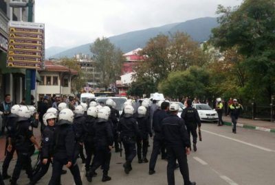 Bursa’da izinsiz gösteriye polis müdahalesi