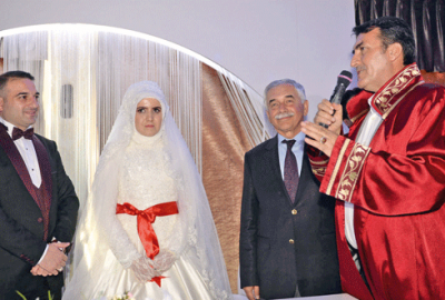 Nikah memurunun nikahını Dündar kıydı