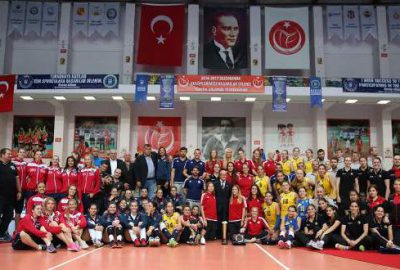 Cengiz Göllü Kadınlar Voleybol Turnuvası’nda şampiyon Olympiakos