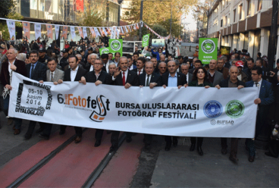 6. BursaFotoFest yürüyüşünde coşku doruğa ulaştı