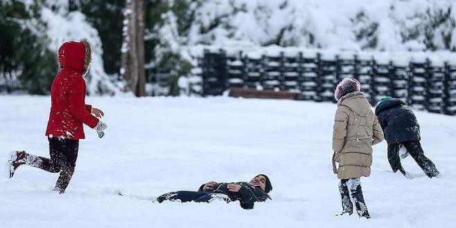 İstanbul’da kar tatili uzadı