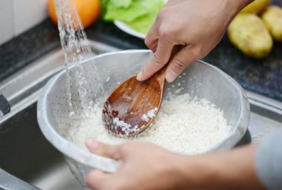 Pirinç pilavına bir küp şeker ekleyin, neler olduğunu görün!