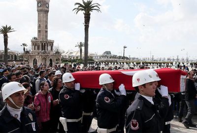 Bıçaklı saldırıda şehit olan polis memuruna son görev