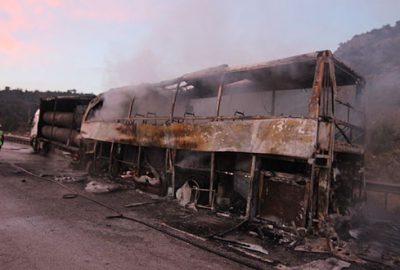 TIR’a çarpan yolcu otobüsü yandı: 13 ölü