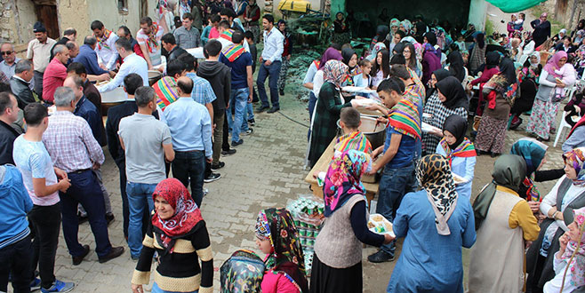 Sorgunlular hıdırellezi kutladı