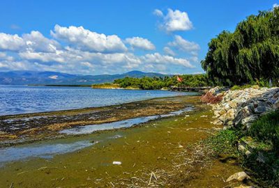 İznik Gölü hızla çekiliyor