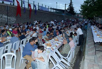 Mustafakemalpaşa Orta Mahalle’de iftar bereketi