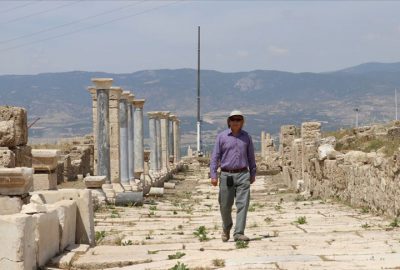 Antik stada giden tarihi yol gün ışığına çıkarılıyor