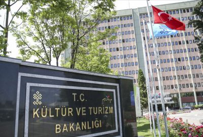 Kültürel miras taşıyıcısı 133 sanatçıya ‘Sanatçı Tanıtma Kartı’