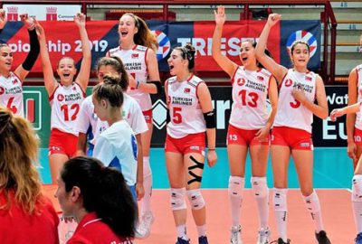 16 Yaş Altı Kız Voleybol Milli Takımı Avrupa Şampiyonu