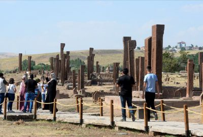 Selçuklu Meydan Mezarlığı’nda ‘Malazgirt’ bereketi