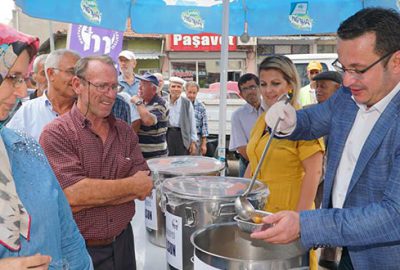 Geleneksel Aşure ikramı Başkan Kanar’la devam etti