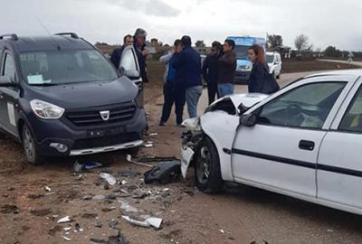 Kamu görevlerini taşıyan araç kaza yaptı: 1 yaralı