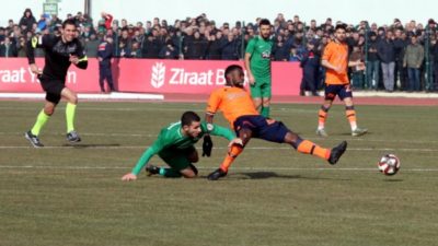 Başakşehir şokta… 2.Lig takımı çeyrek finalde