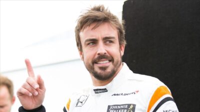 Fernando Alonso Formula 1’e dönüyor