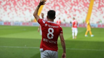 Mert Hakan Yandaş’tan Sivasspor’a veda mesajı