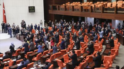 Ayasofya kararı TBMM’de ayakta alkışlandı