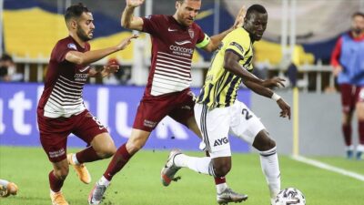 Fenerbahçe evinde puan kaybetti