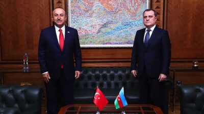 Çavuşoğlu Azerbaycanlı mevkidaşıyla görüştü