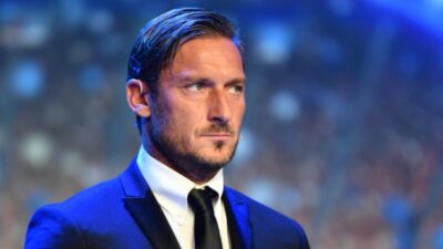 Roma’nın efsanesi Totti koronavirüse yakalandı