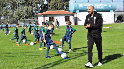 Sercan Yıldırım sahaya indi! Yeni bir kulüp kuracağız…