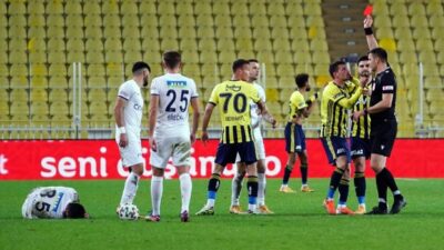 Fenerbahçe’den hakem açıklaması