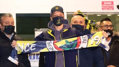 Fenerbahçe Mesut Özil’i resmen duyurdu