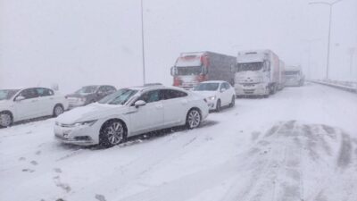 Otobandaki kazalar trafiği aksattı