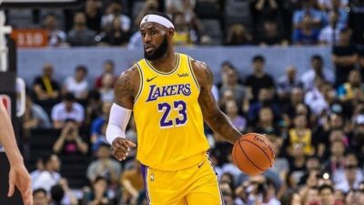 LeBron James NBA’de ’35 bin kulübü’ne girdi