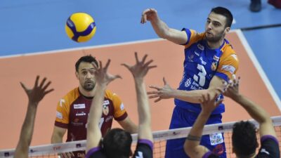 Parkenin Prensleri Play Off’ta