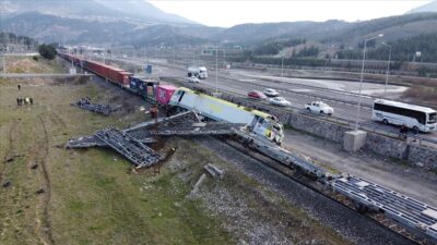 Tren kazasının görüntüleri ortaya çıktı