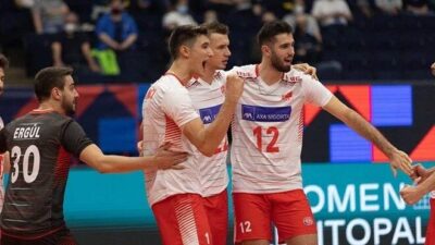 A Milli Erkek Voleybol Takımı gruptan çıkmayı garantiledi