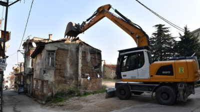 Bursa’ya nefes aldıran yıkımlar! 100’ü geçti…