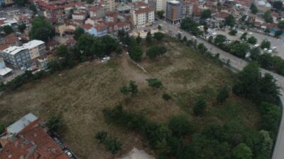 Bursa’da yıkılan okullar ne olacak? Bakan Özer’e özel dosya…