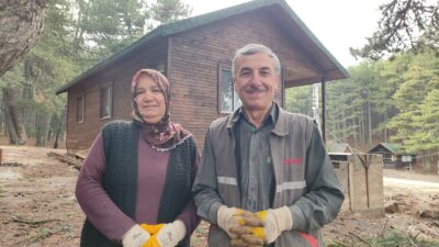 Böyle hayırseverler görülmedi… Bu camilerin hem malzemesi, hem işçiliği yaşlı çiftten