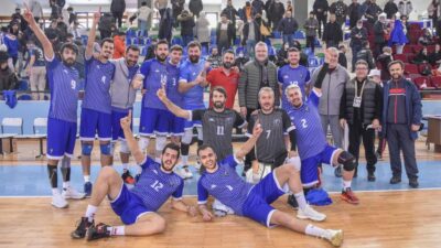 Karacabey Belediyespor voleybolda fırtına gibi