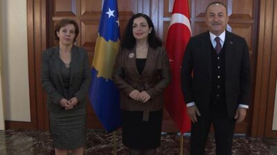 Bakan Çavuşoğlu, Kosova Cumhurbaşkanı ile görüştü