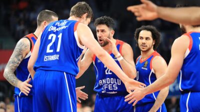 Anadolu Efes Euroleague’de Final Four’a yükseldi