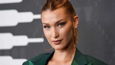 Bella Hadid’in paylaştığı camiye çikolata yağıyor…