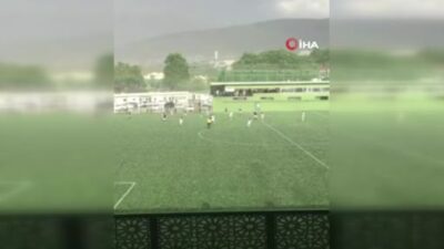 Görüntüler Bursa’dan… Futbolcular doluya böyle yakalandı